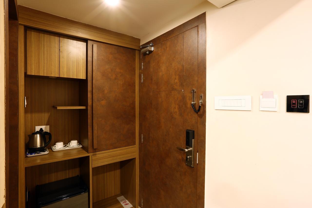 Hotel Sj International Guwahati Eksteriør bilde