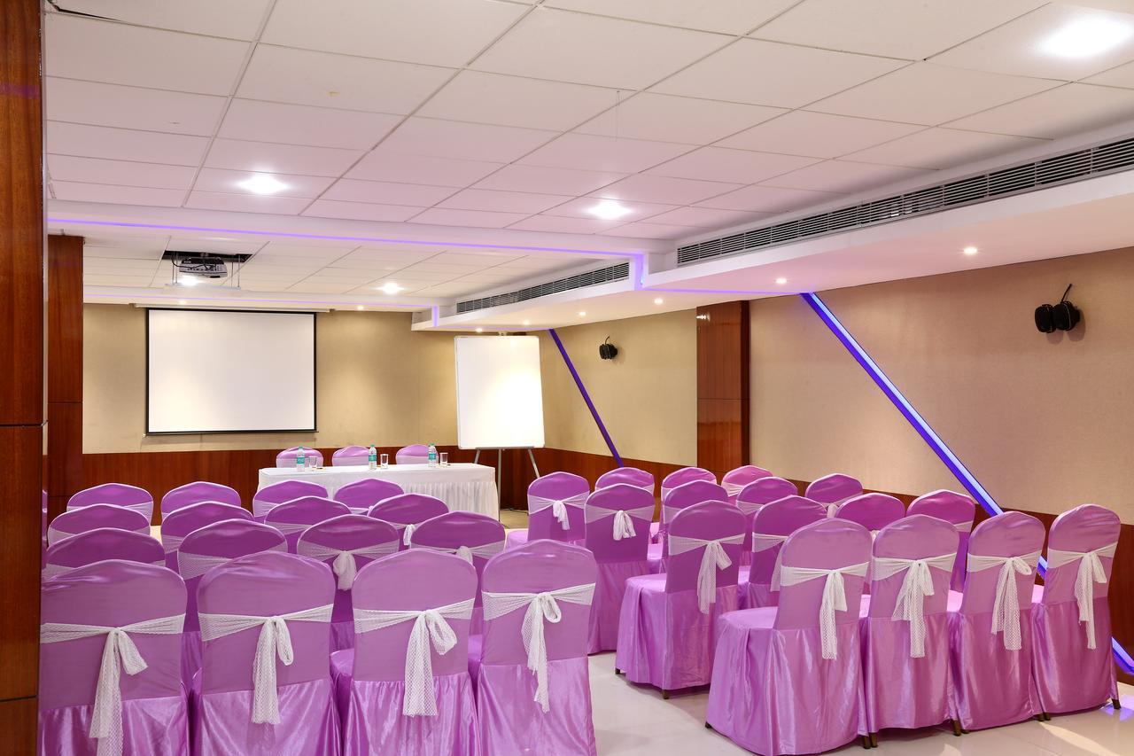 Hotel Sj International Guwahati Eksteriør bilde